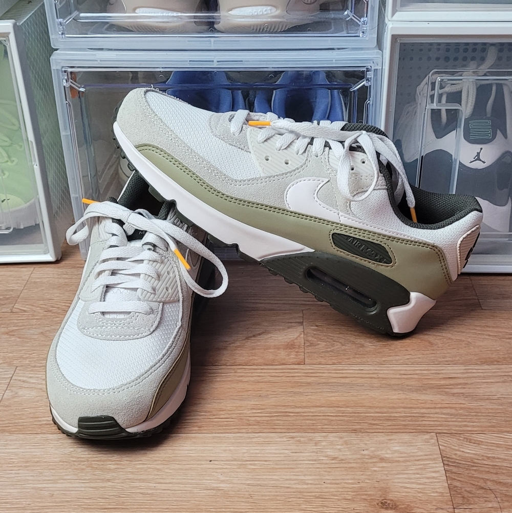 Nike Air Max 90 Mens Running Shoes (Nuetral Olive/Phantom/Light Orewood B 8.5